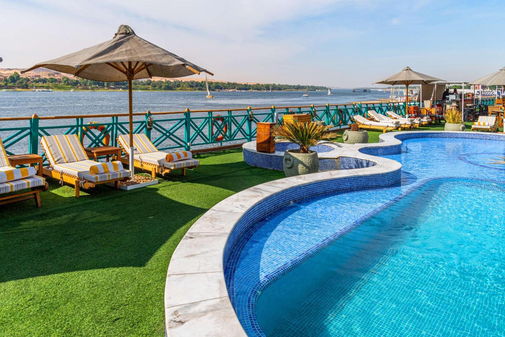 Sonesta Moon Goddess Cruise - From Aswan To Luxor - 03 & 07 Nights Every Friday Hotel Exterior photo