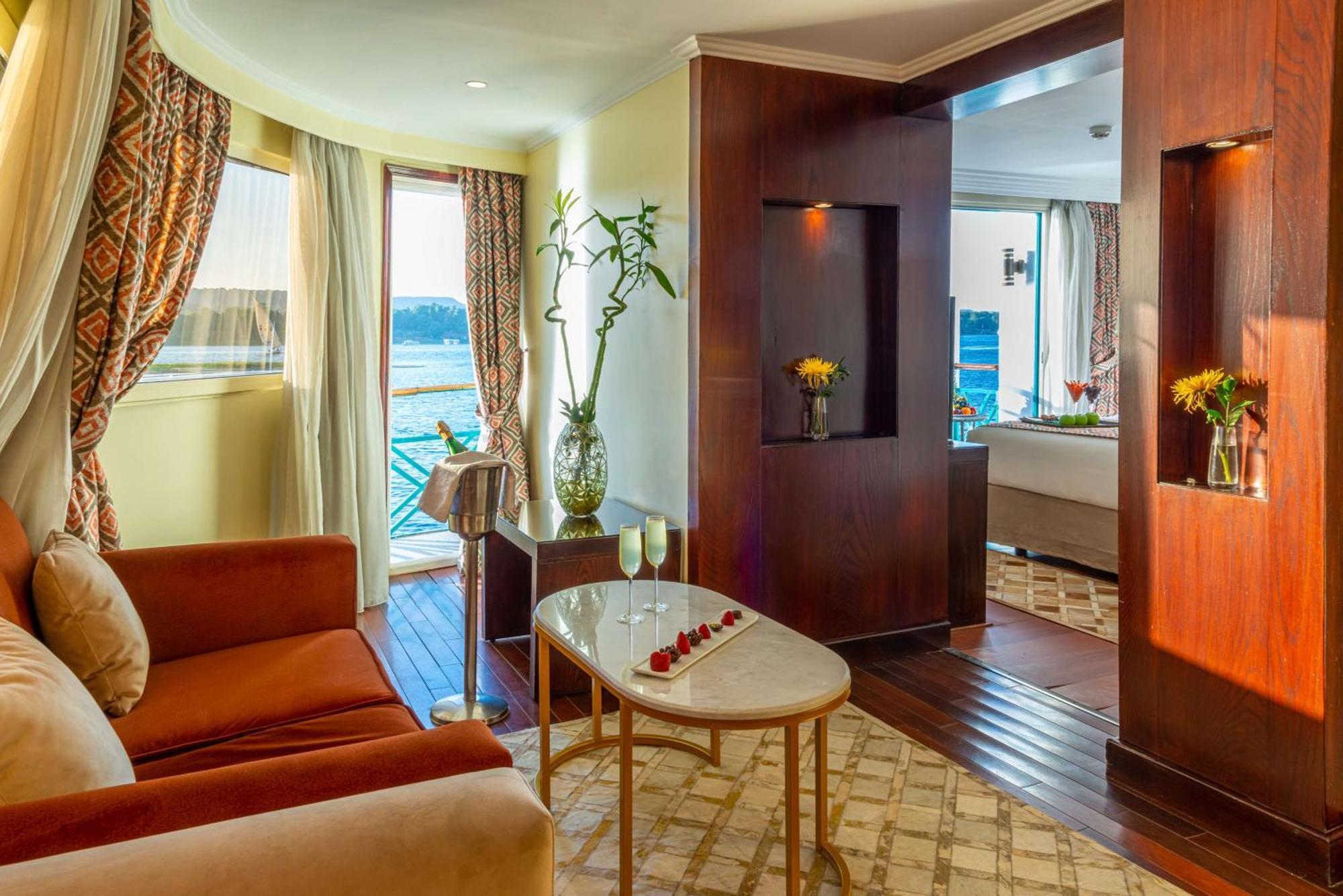 Sonesta Moon Goddess Cruise - From Aswan To Luxor - 03 & 07 Nights Every Friday Hotel Exterior photo