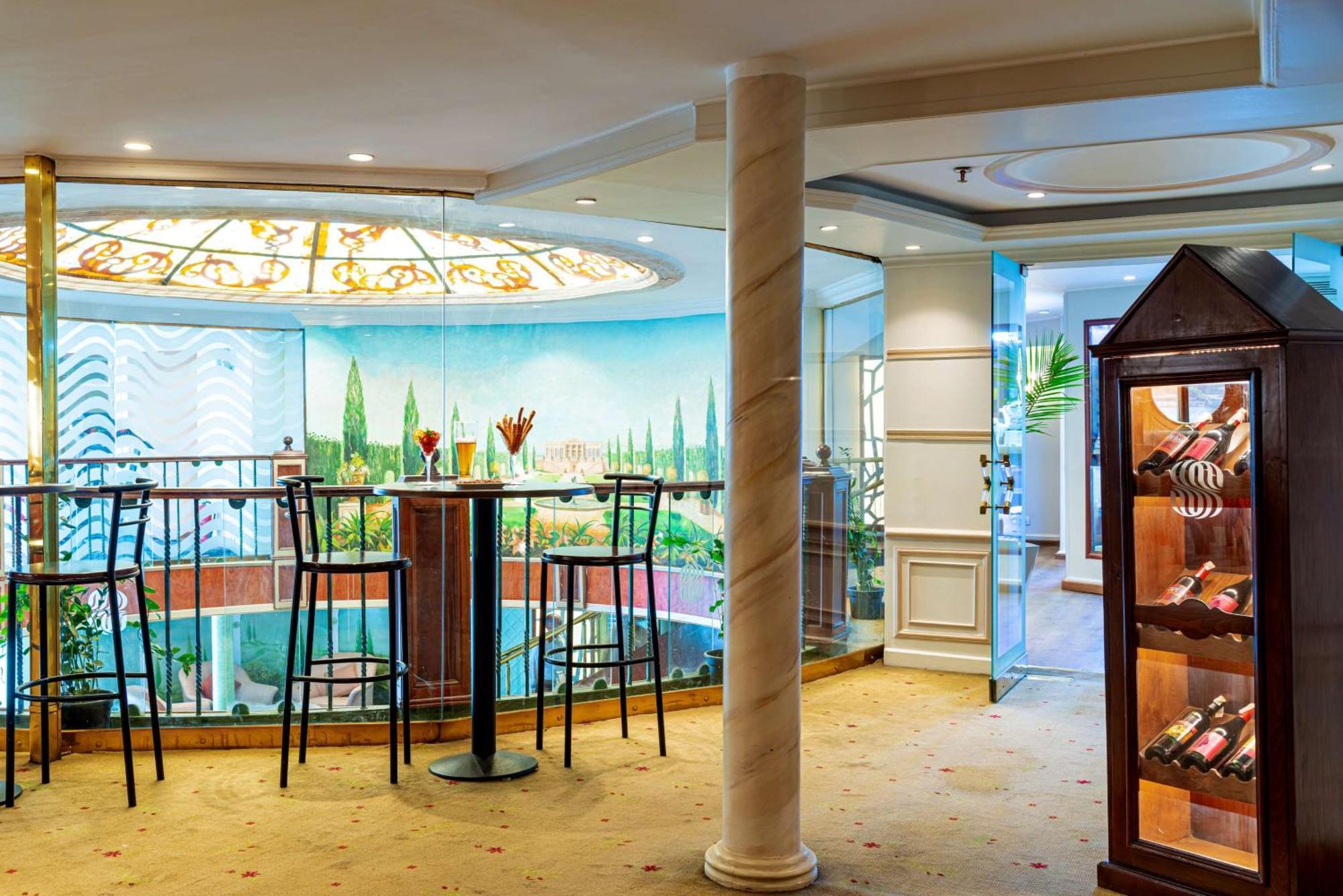 Sonesta Moon Goddess Cruise - From Aswan To Luxor - 03 & 07 Nights Every Friday Hotel Exterior photo