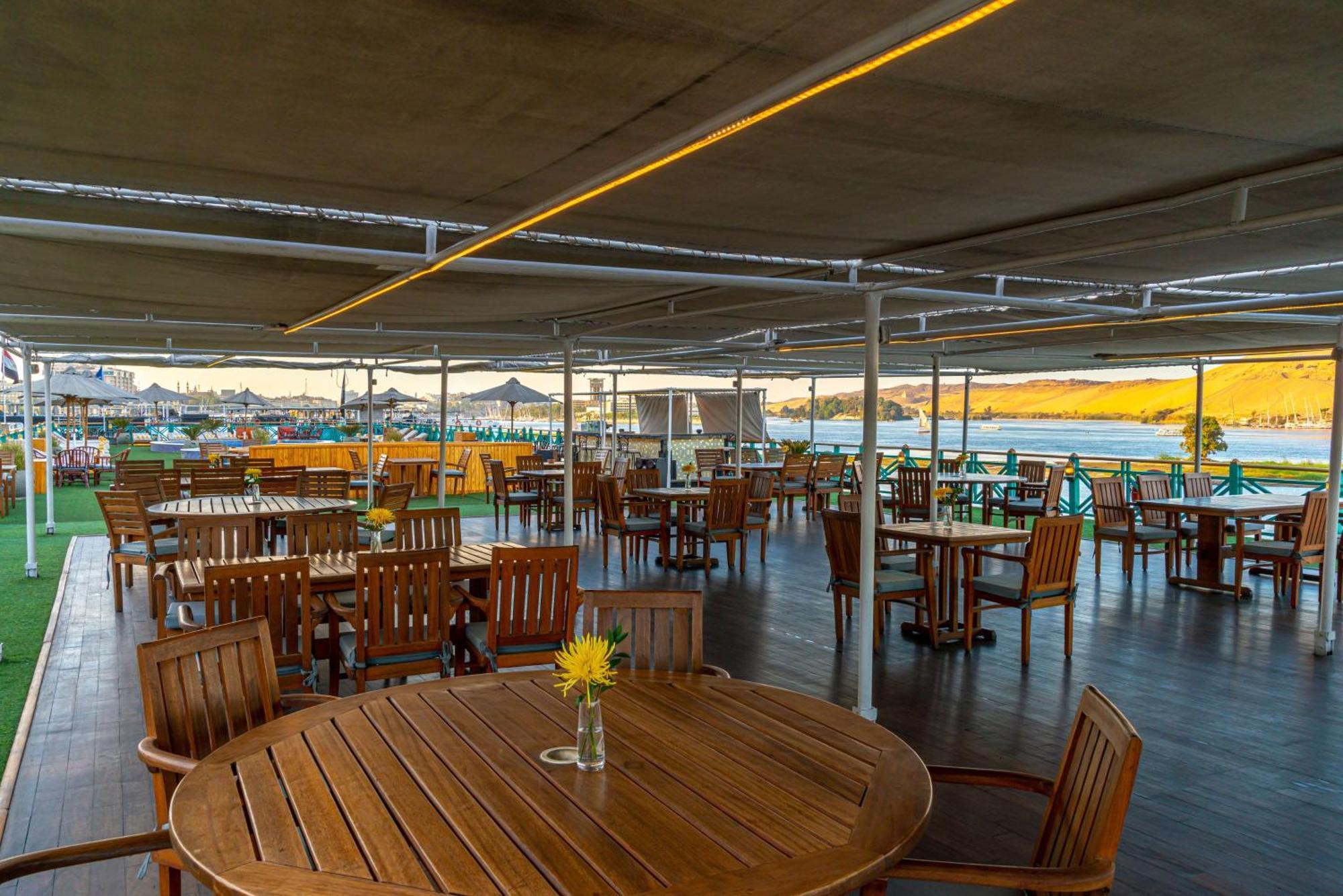 Sonesta Moon Goddess Cruise - From Aswan To Luxor - 03 & 07 Nights Every Friday Hotel Exterior photo